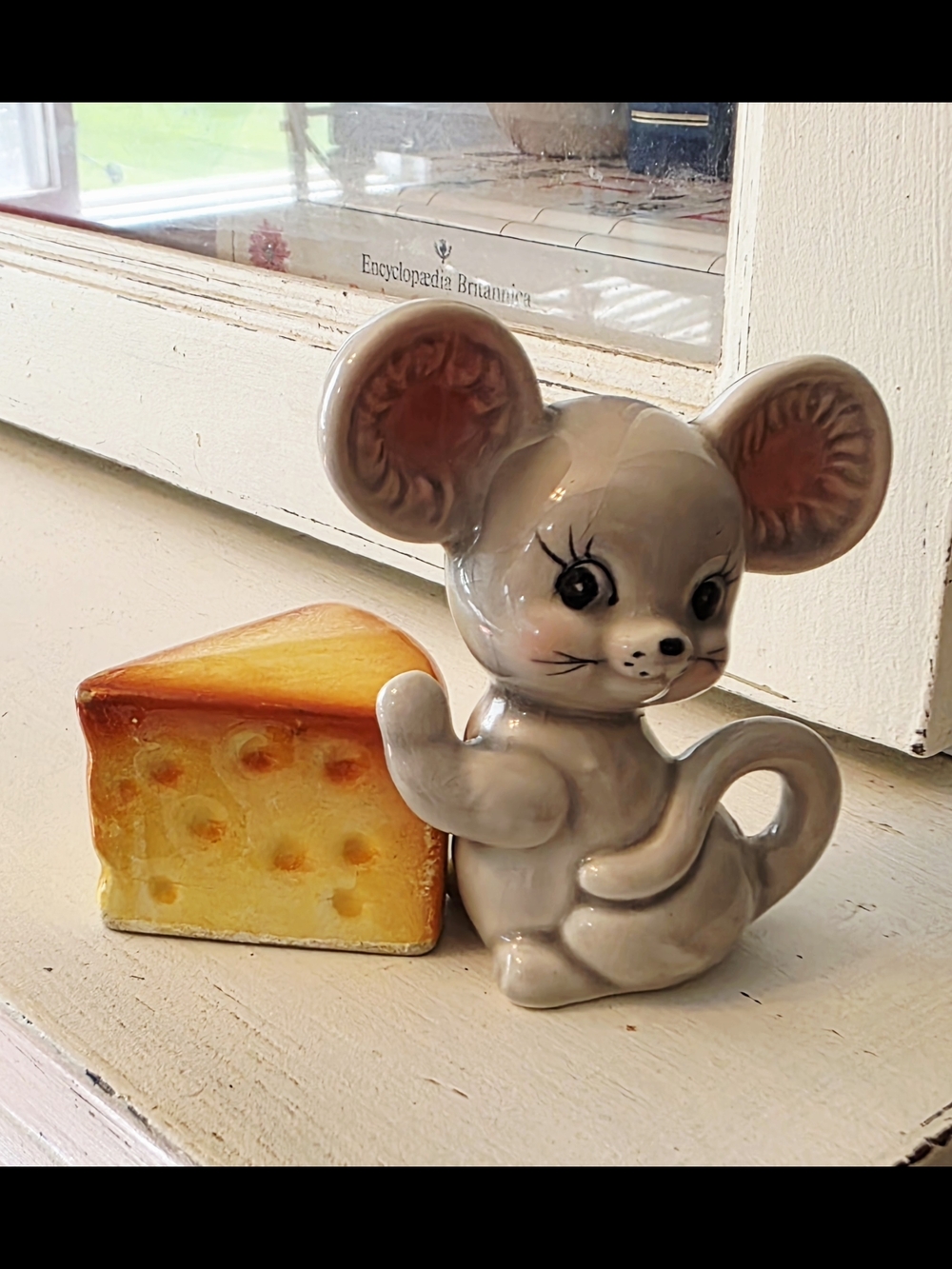 Vintage 1960s Ceramic Mouse and Cheese Salt & Pepper Shakers